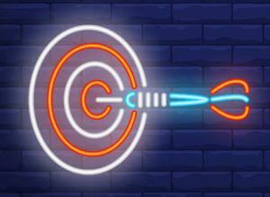 Darts hitting targets, crown and beer mug neon signs set
